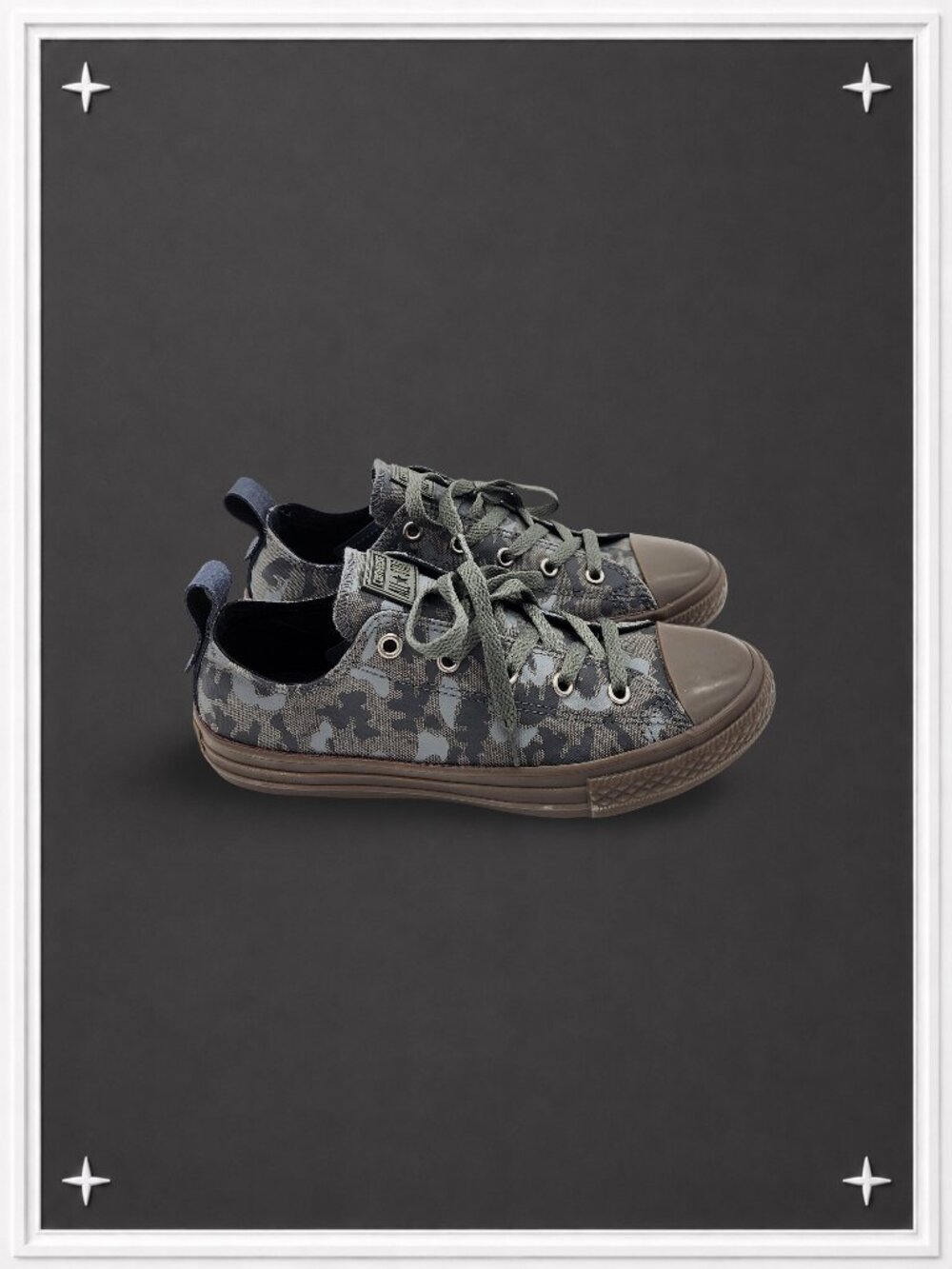 Converse Camo Gum Sole Low Top Sneakers | Women's 6 / Youth 4